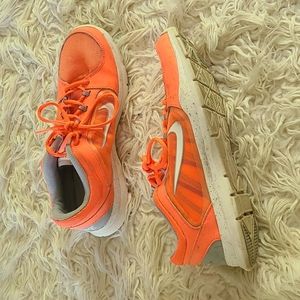 Nike Tennis Shoes